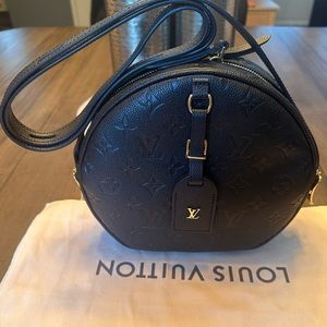Authentic LOUIS VUITTON Empreinte Boite Chapeau Souple MM Black